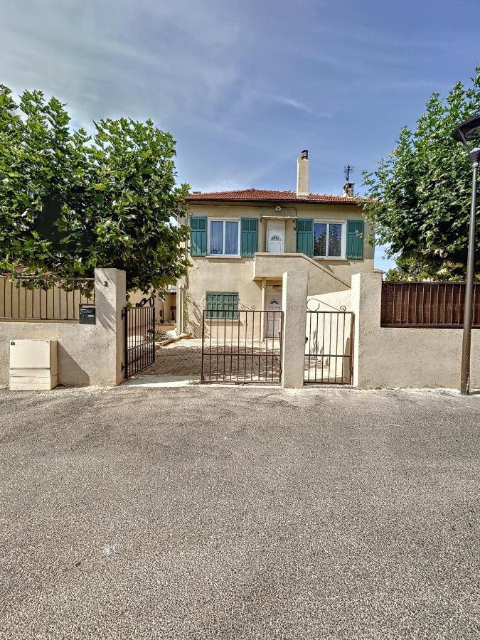 Charmante Maison De Ville Avec Jardin, Terrasse Et Terrain De Petanque フォス・シュル・メール エクステリア 写真
